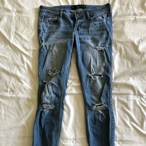 Hollister Cropped Jean